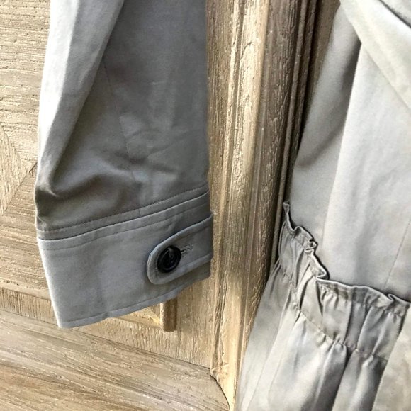 ELLE Trench Coat with ruffle detailing NWOT - Picture 3 of 8